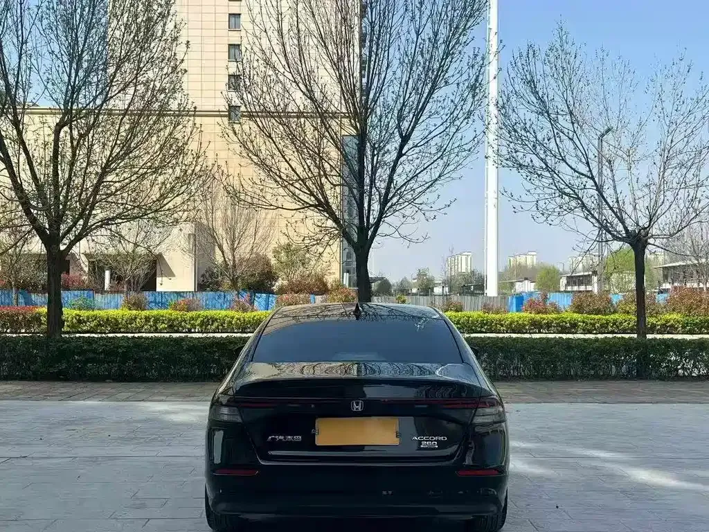 Honda Accord — фото 2