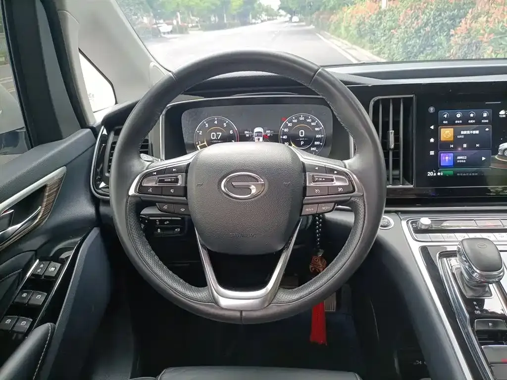 GAC Motor Trumpchi M8 — фото 10