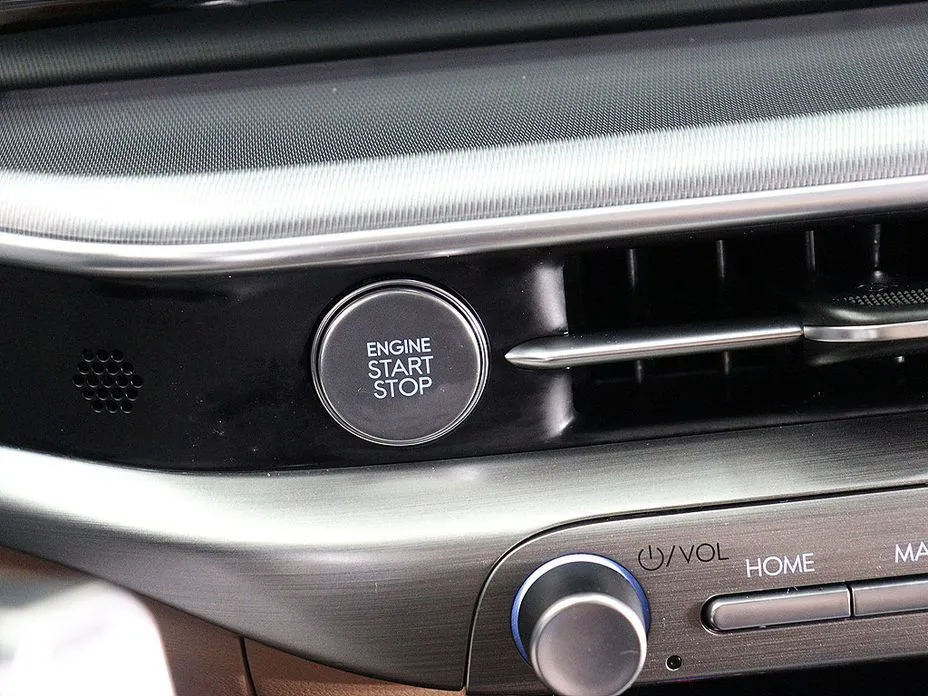 Hyundai Grandeur 2023 из KR, фото 5