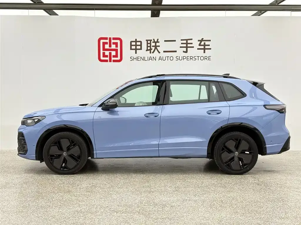 Volkswagen Tiguan L — фото 3