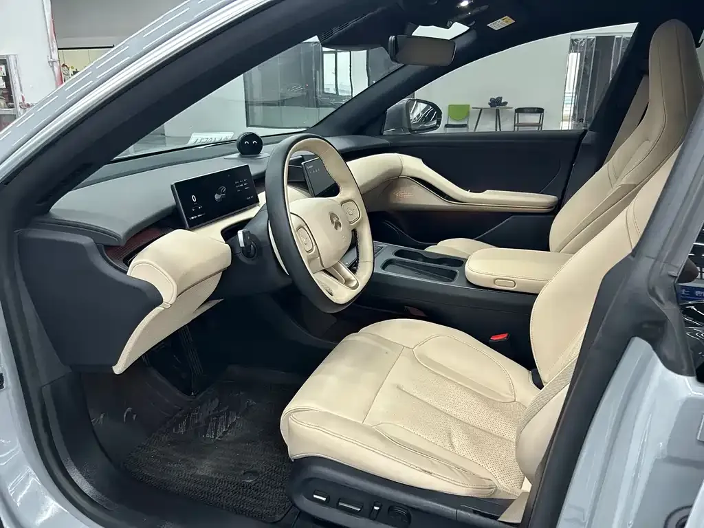 NIO ET5T 2023 из CN, фото 8