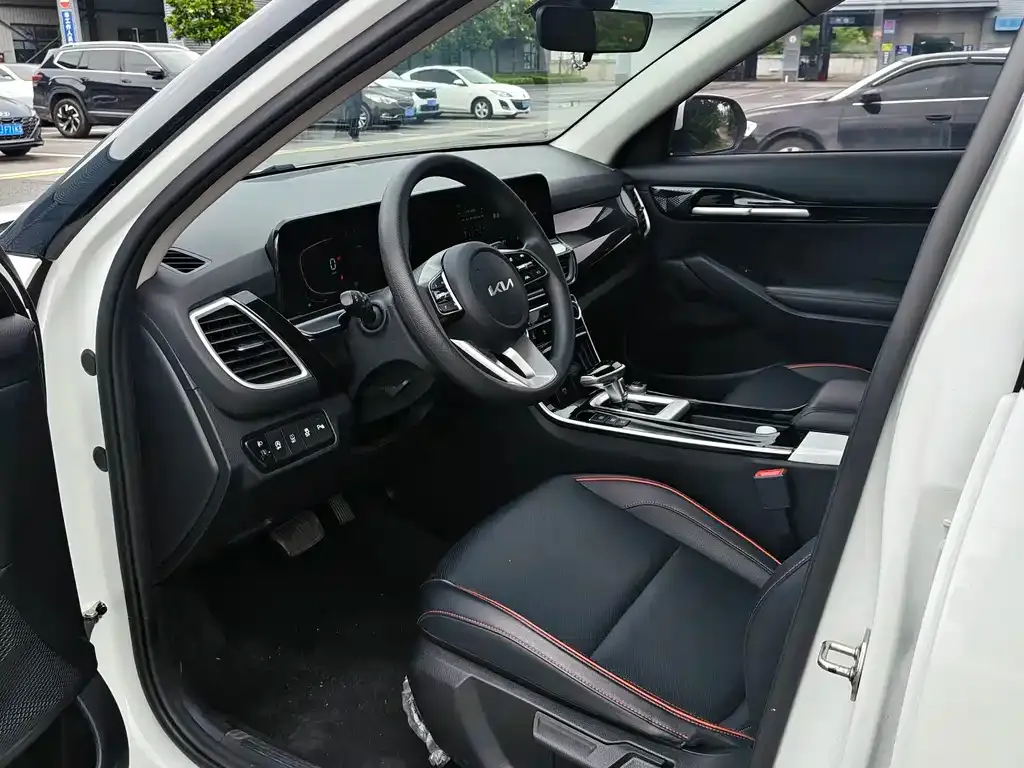 Kia Seltos 2023 из CN, фото 3