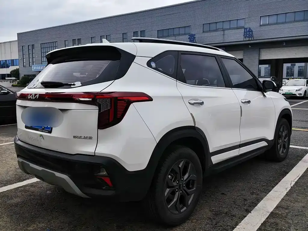 Kia Seltos 2023 из CN, фото 6
