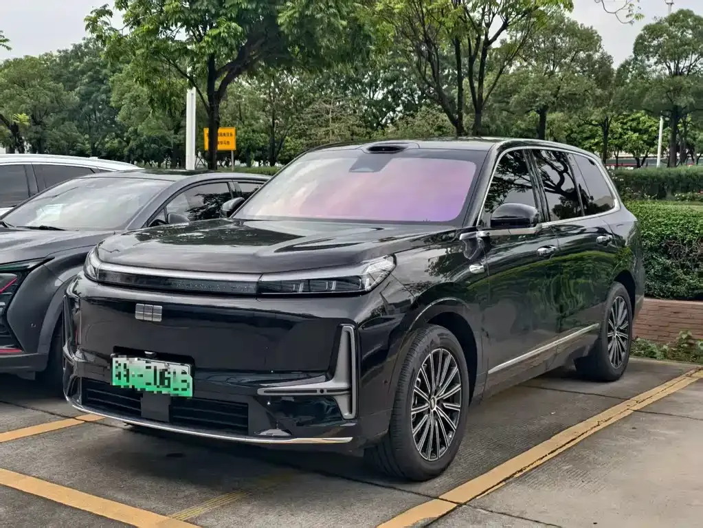 Geely Galaxy M9 — фото 1