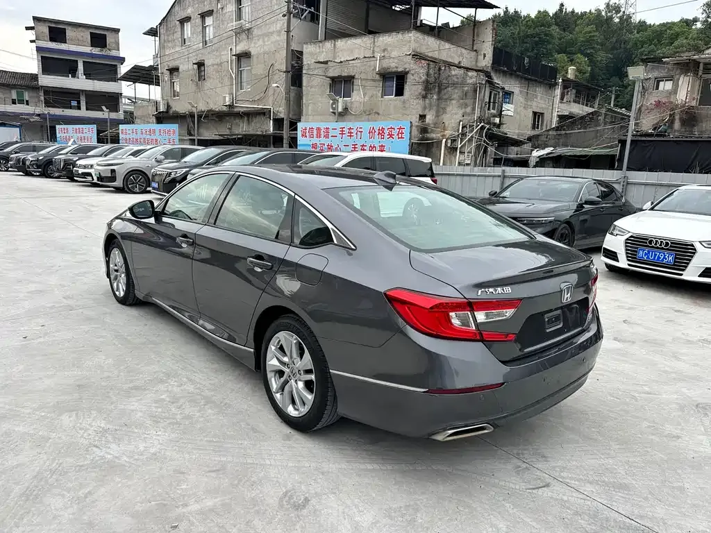 Honda Accord — фото 5