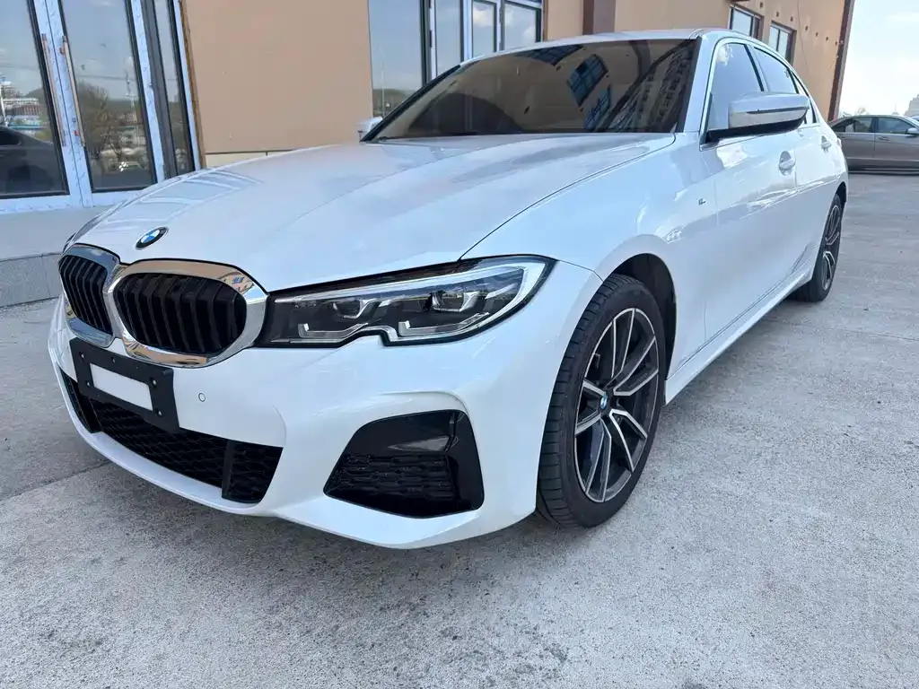 BMW 3 Series — фото 1
