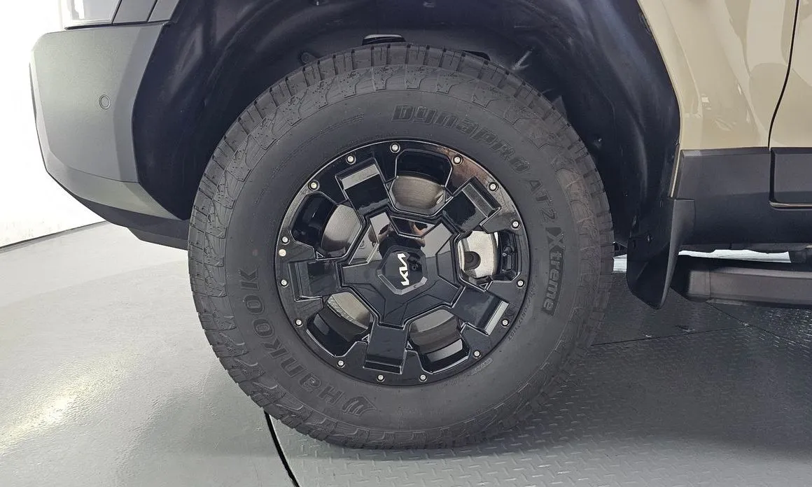 Kia Tasman — фото 10