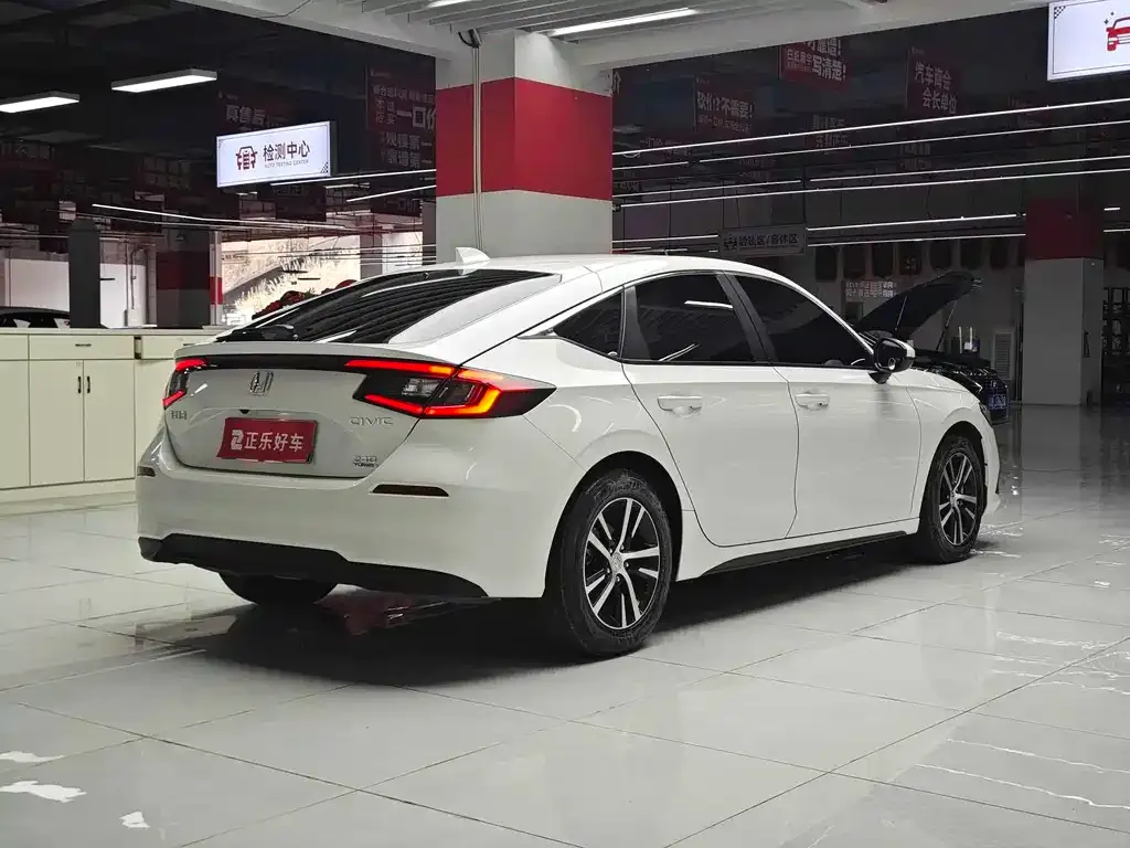 Honda Civic — фото 9