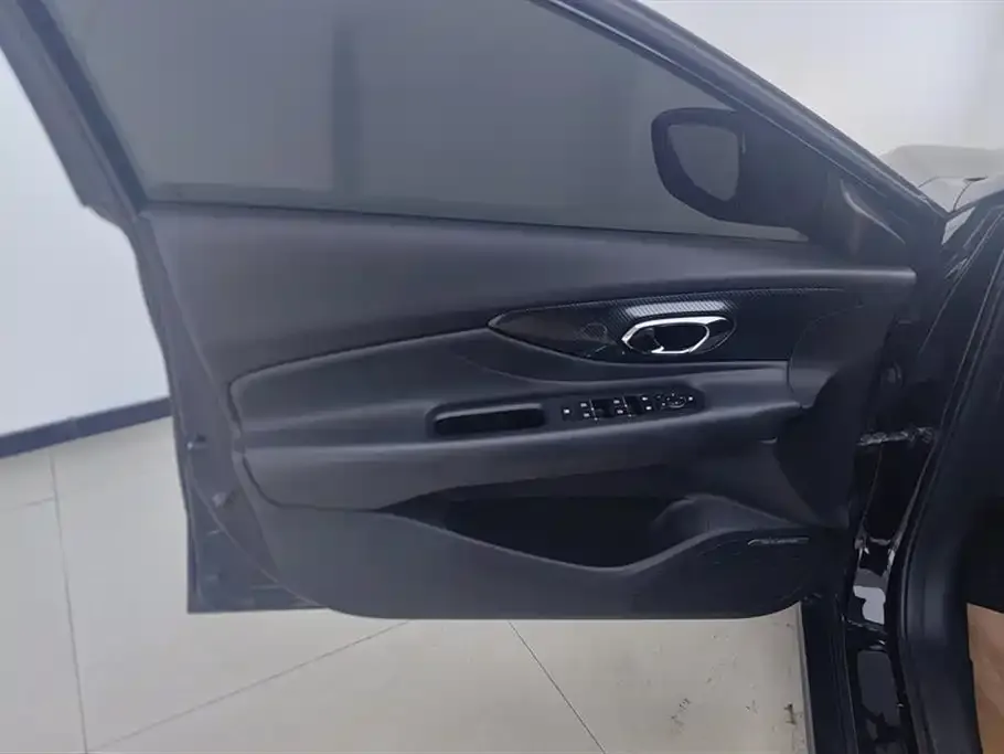 GAC Motor Shadow Leopard — фото 9