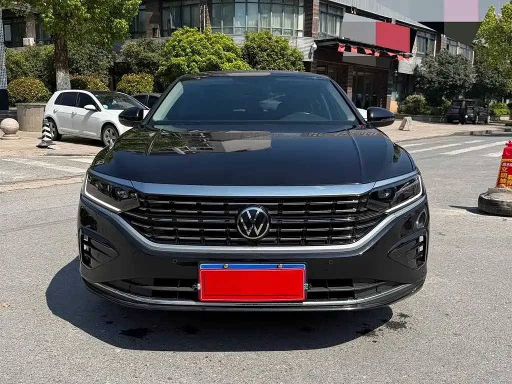 Volkswagen Passat — фото 9