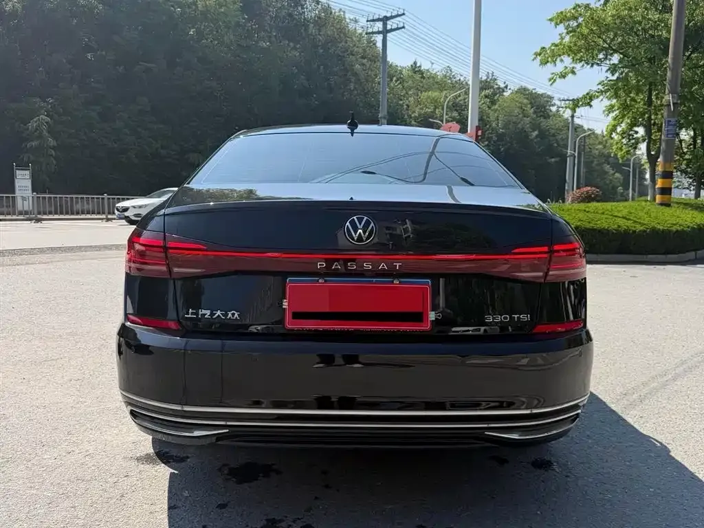 Volkswagen Passat — фото 5