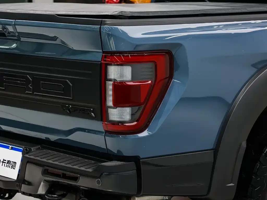 Ford F-150 Raptor — фото 10