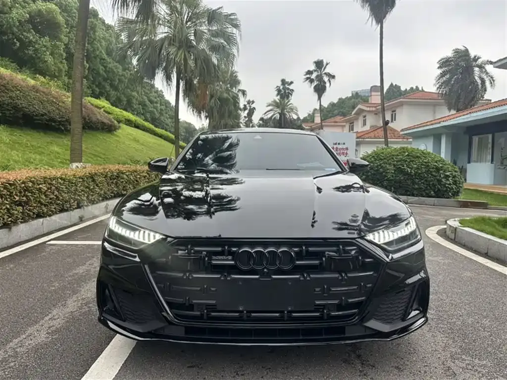 Audi A7L — фото 10