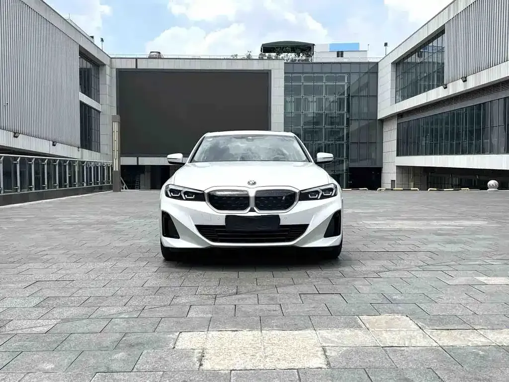 BMW i3 — фото 4