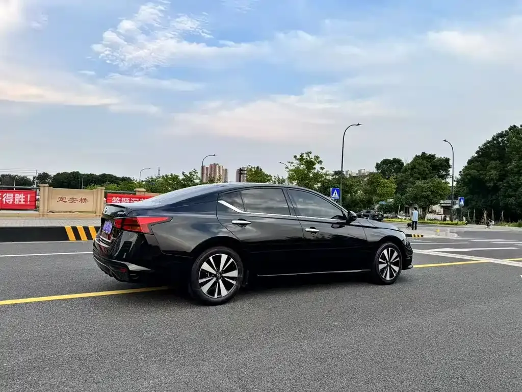 Nissan Teana — фото 5