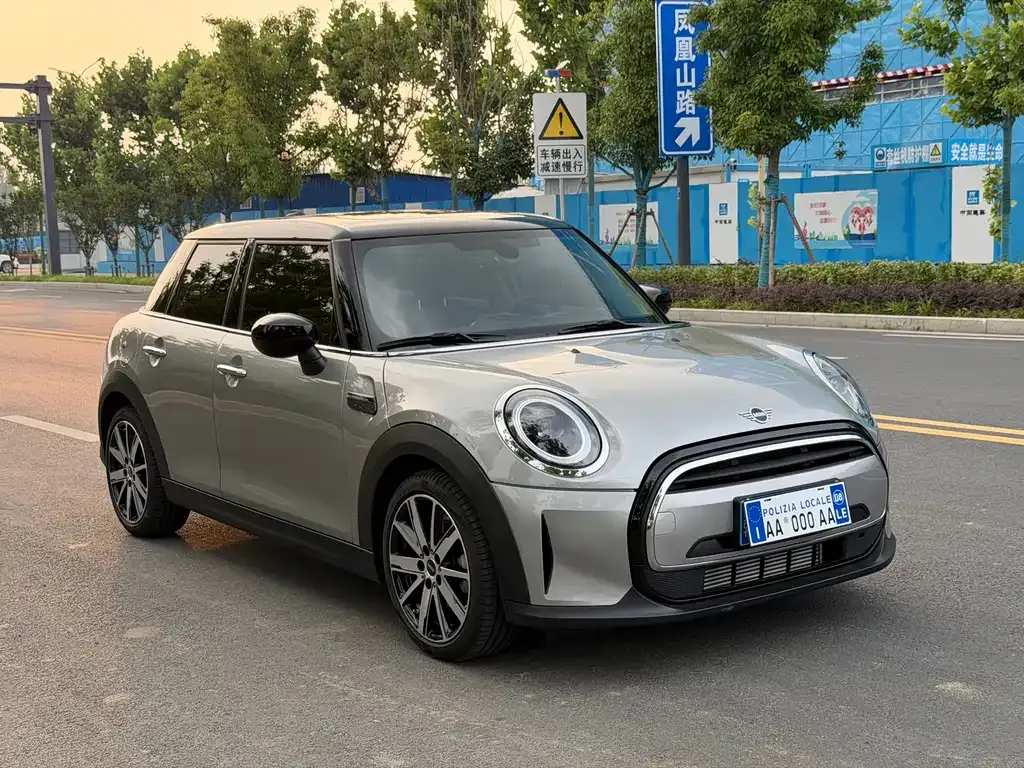 MINI Cooper (3-door) — фото 10