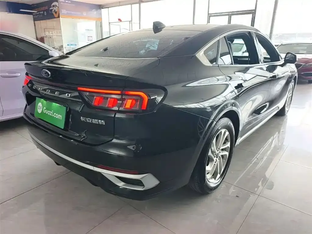 Ford Mondeo 2023 из CN, фото 8
