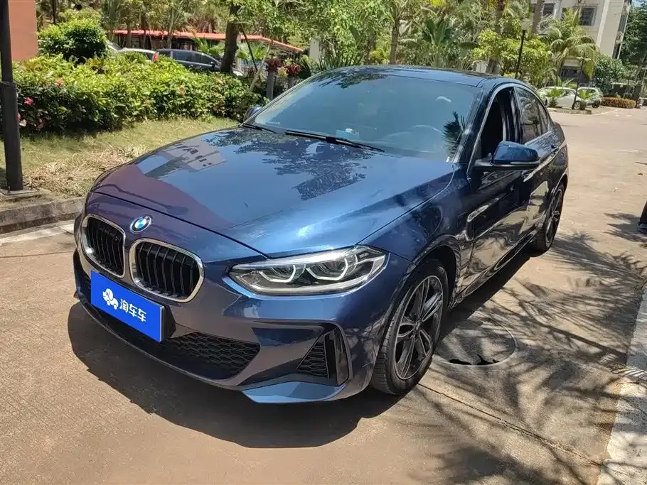 BMW 1 Series — фото 1