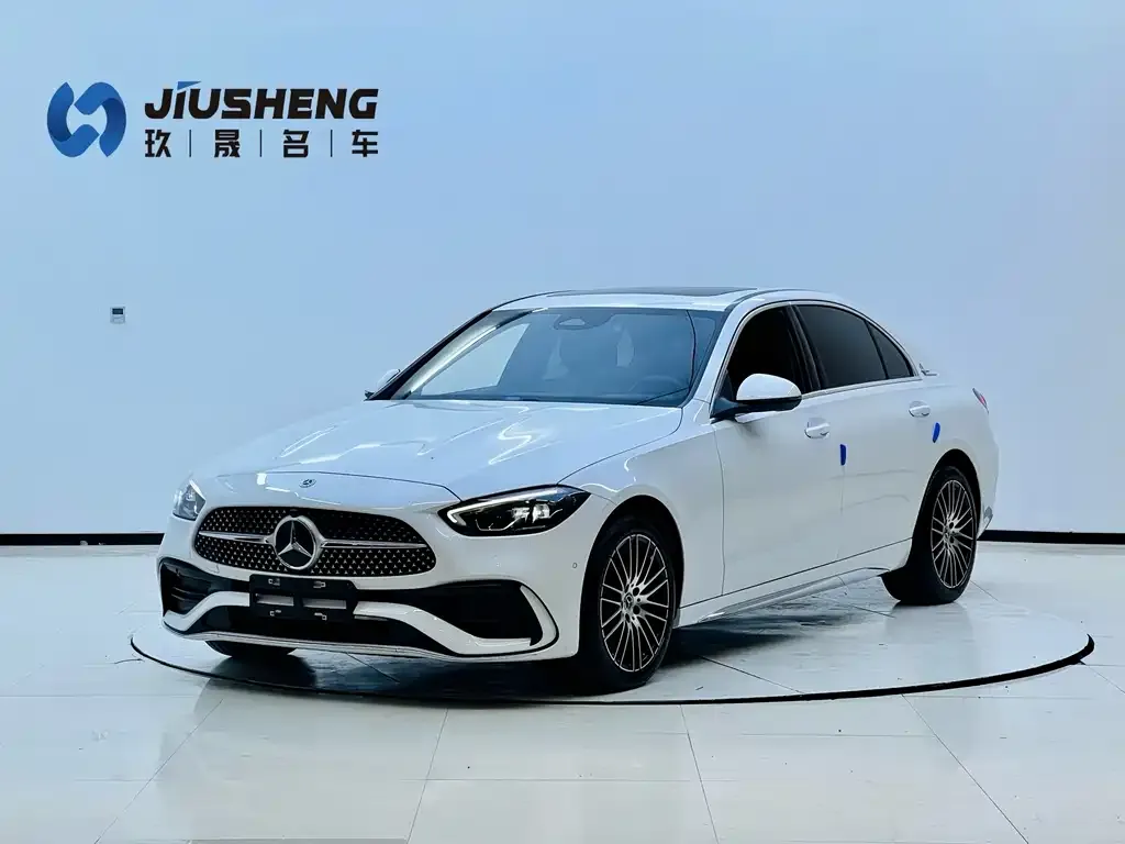 Mercedes-Benz C-Class — фото 1