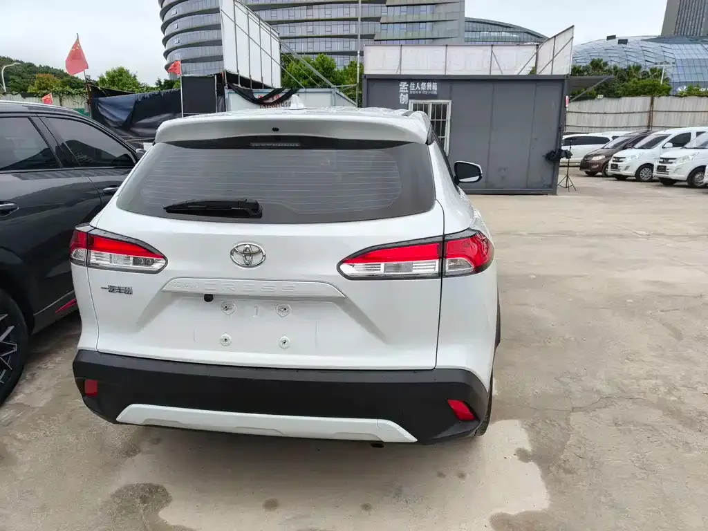 Toyota Corolla Cross 2023 из CN, фото 6