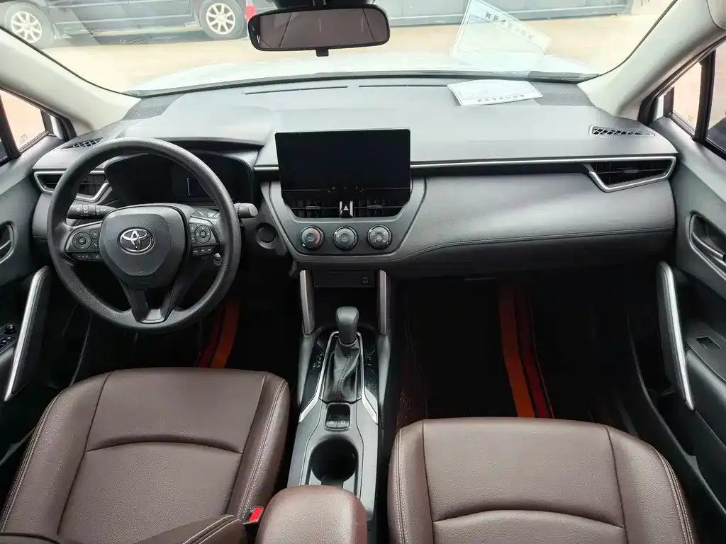 Toyota Corolla Cross 2023 из CN, фото 5