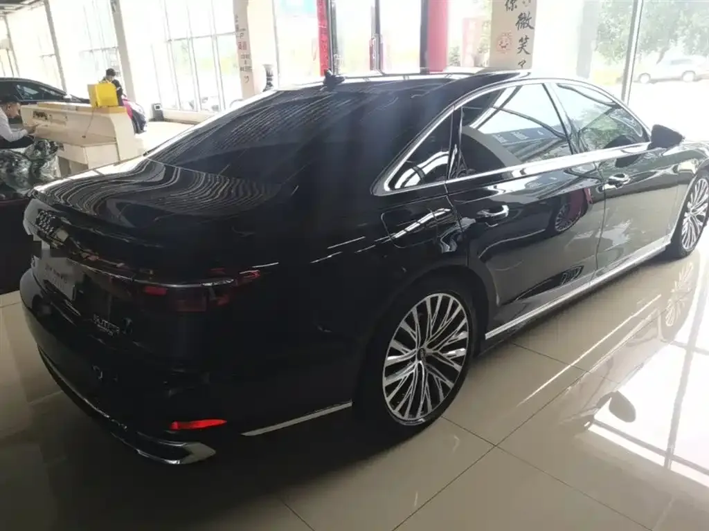 Audi A8 2024 из CN, фото 5