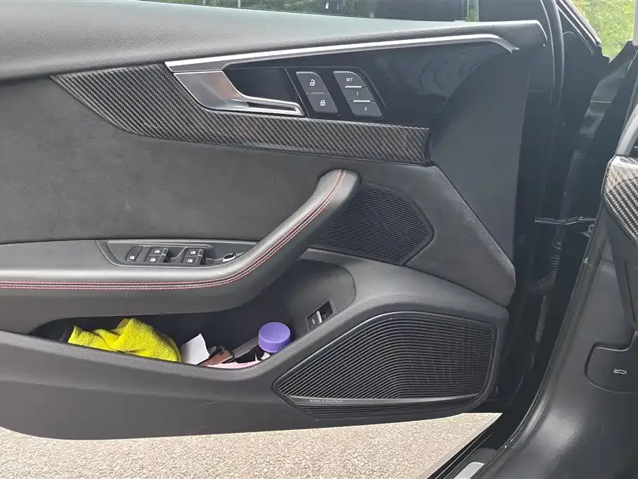 Audi RS 4 2023 из CN, фото 10
