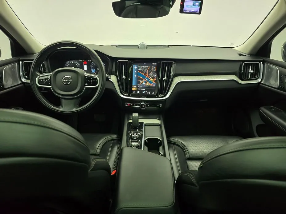 Volvo V60 2021 из KR, фото 8