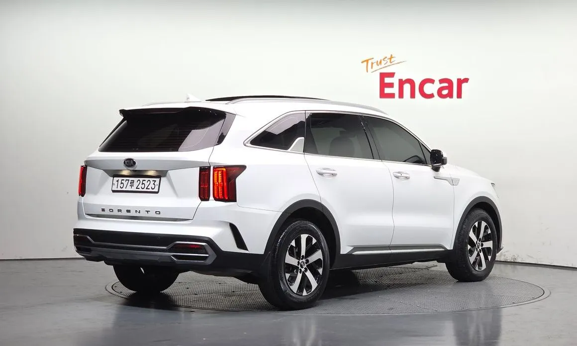 Kia Sorento — фото 4