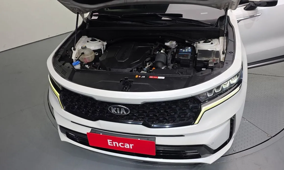 Kia Sorento — фото 10