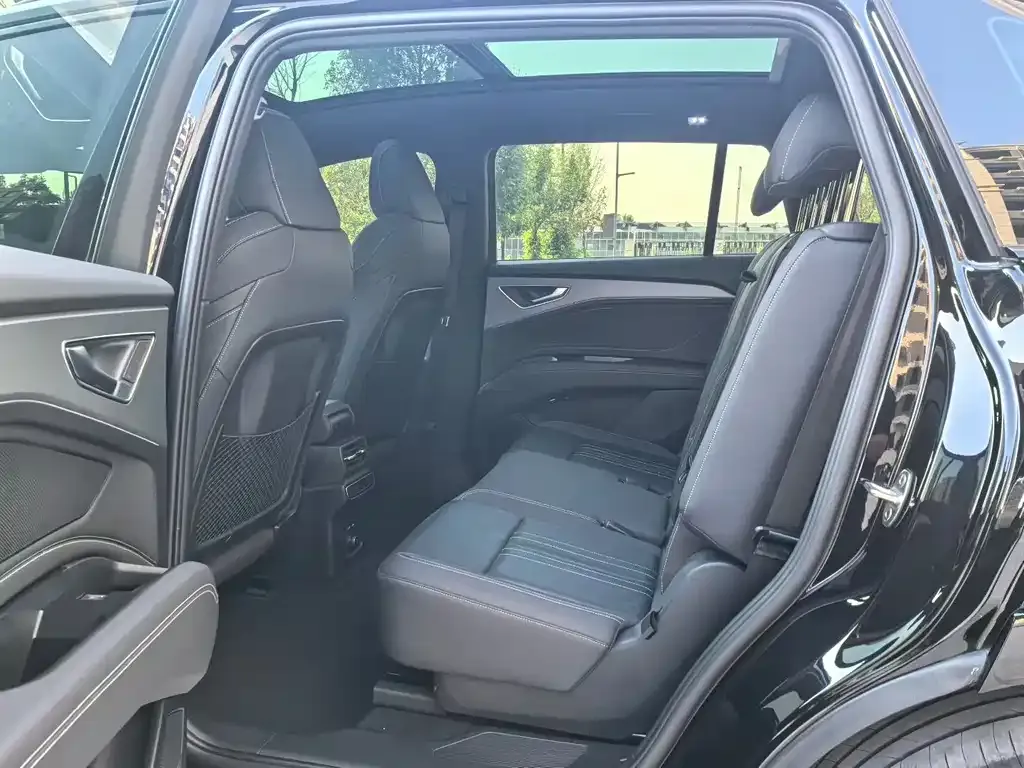 Audi Q5 e-tron 2023 из CN, фото 3