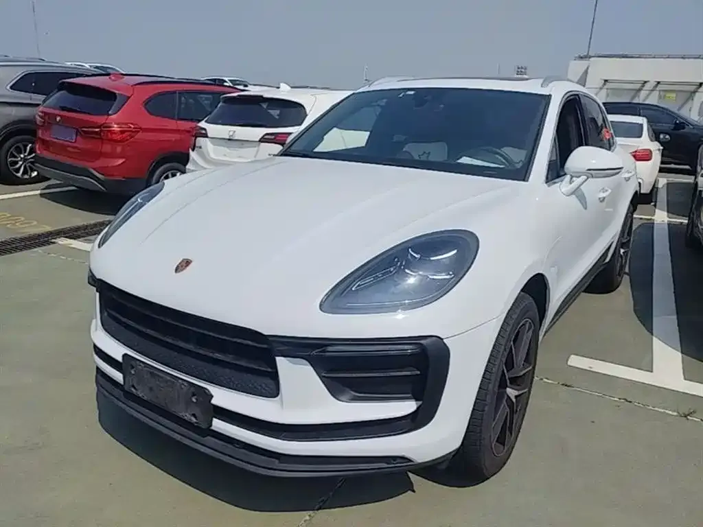 Porsche Macan — фото 1
