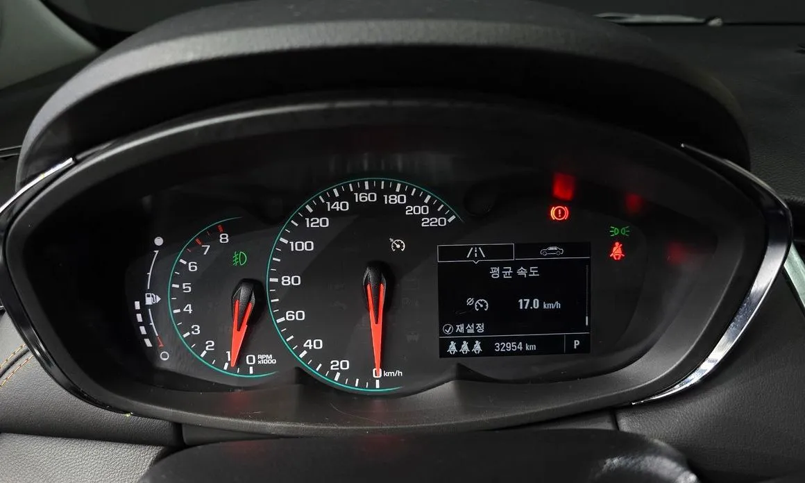 Chevrolet (GM Daewoo) Trax 2022 из KR, фото 2