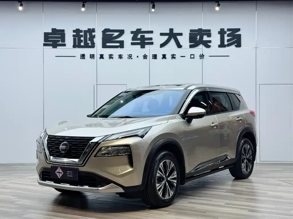 Nissan X-Trail — фото 1