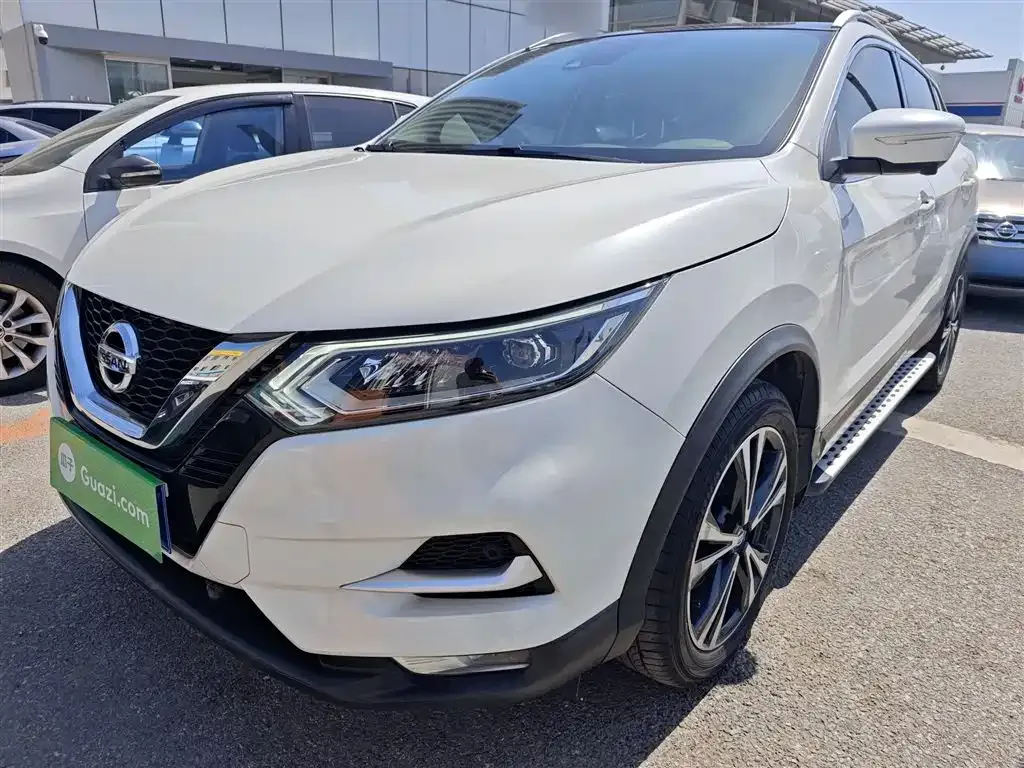 Nissan Qashqai — фото 9