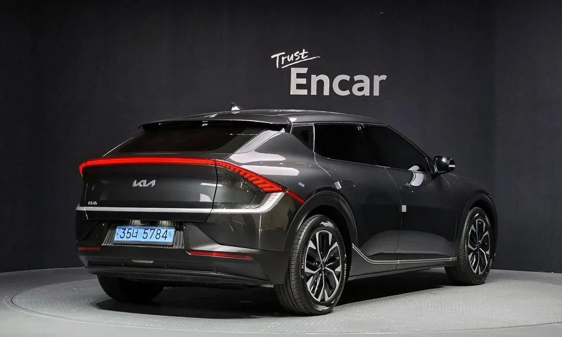 Kia EV6 2023 из KR, фото 5