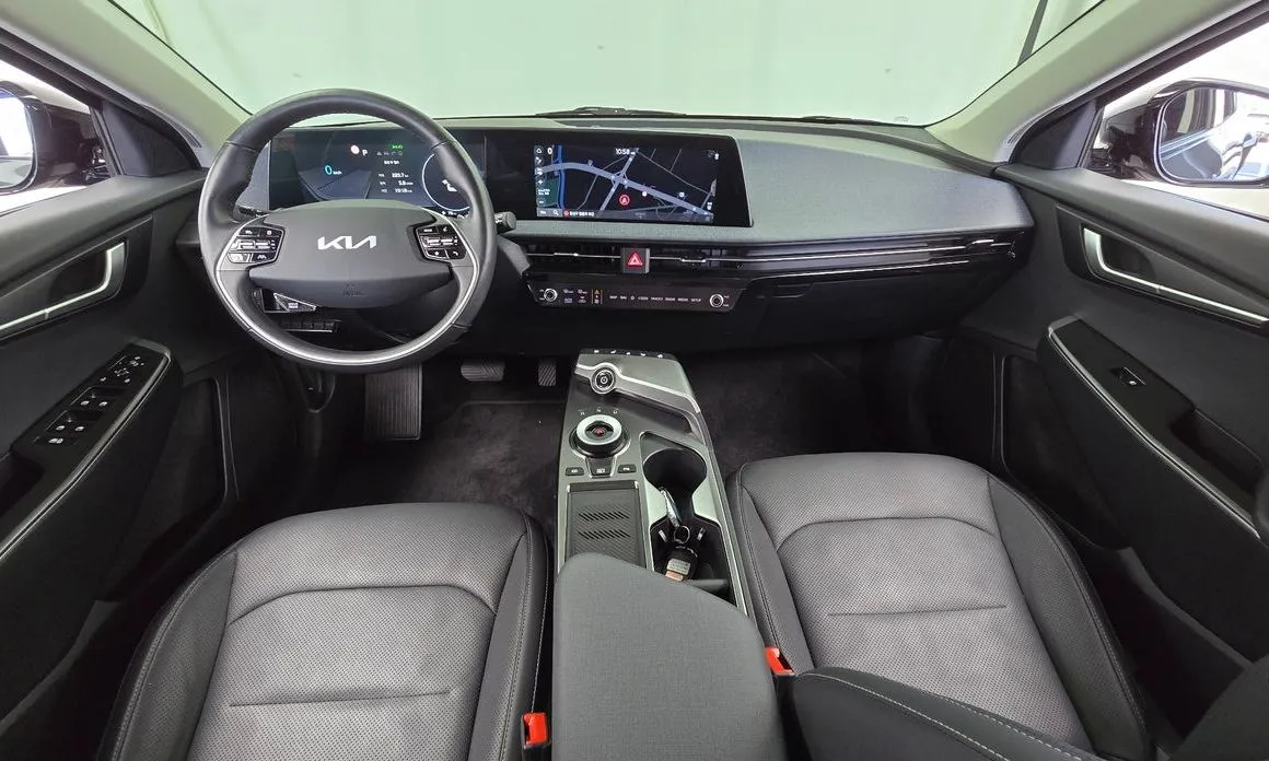 Kia EV6 2023 из KR, фото 8
