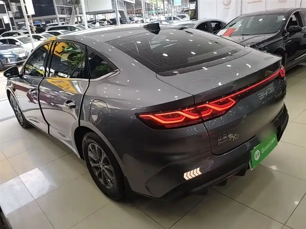BYD Qin L — фото 9