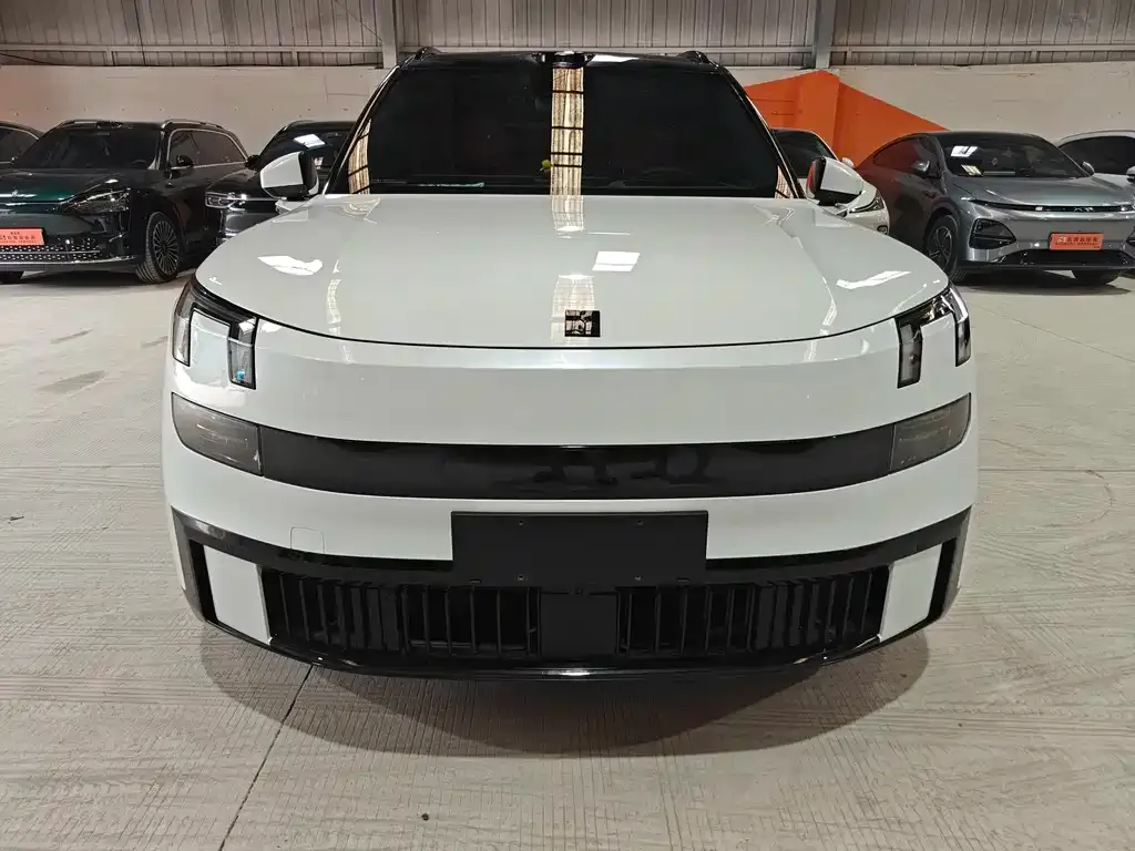 Lynk & Co 900 2025 из CN, фото 8