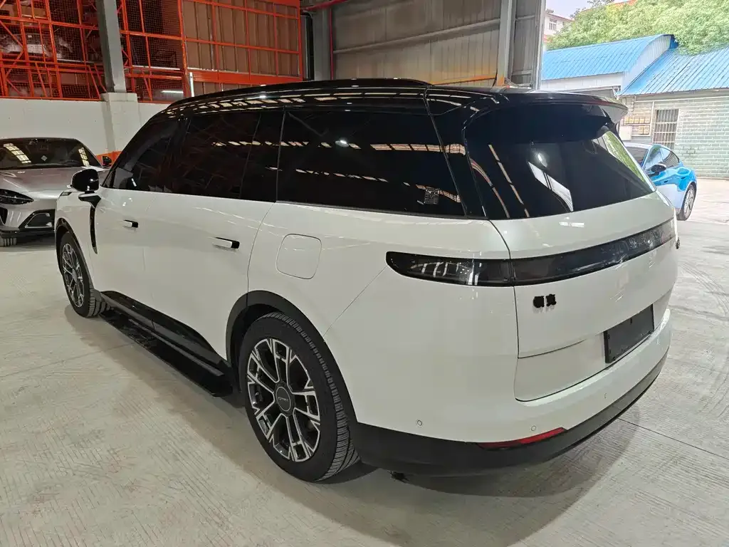 Lynk & Co 900 2025 из CN, фото 6