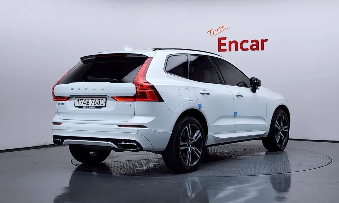Volvo XC60 2021 из KR, фото 2