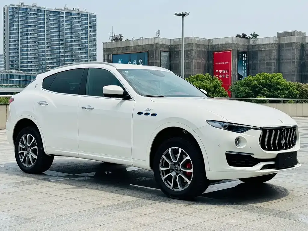 Maserati Levante 2023 из CN, фото 10