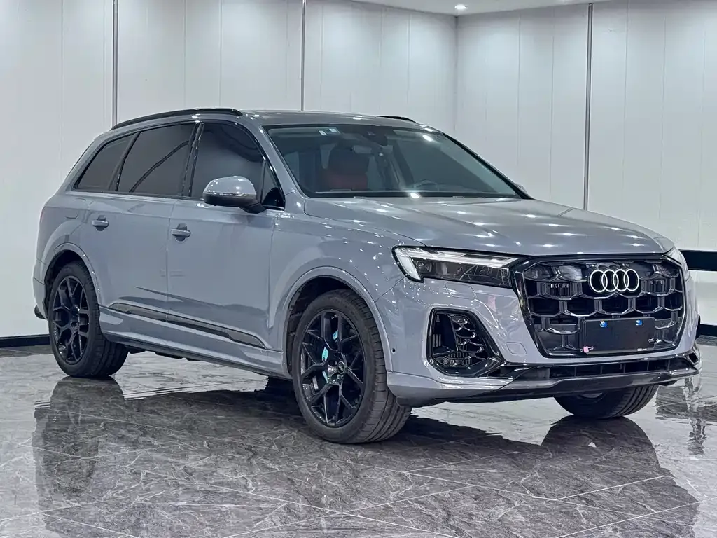 Audi Q7 — фото 6