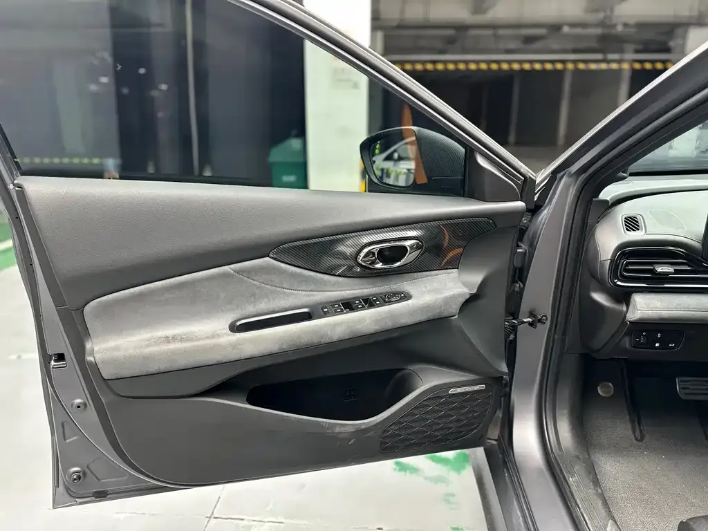 GAC Motor Shadow Leopard — фото 7