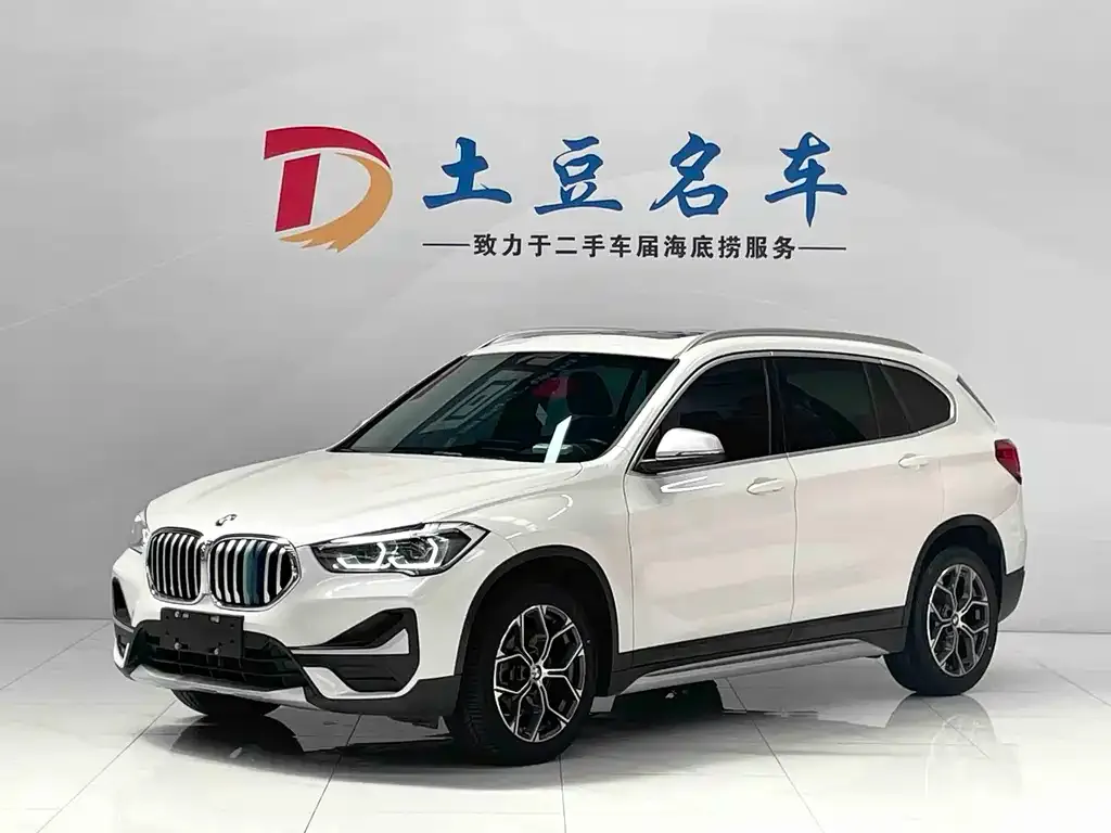 BMW X1 — фото 1