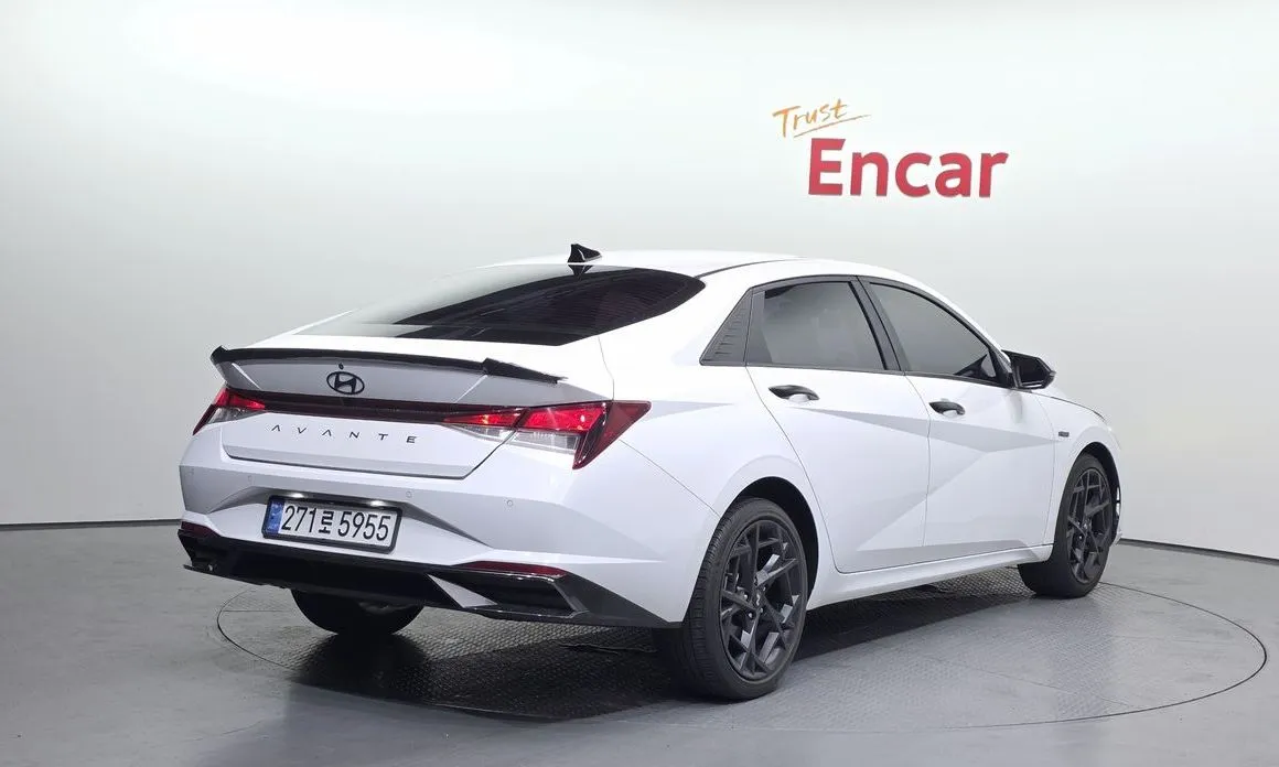 Hyundai AVANTE 2021 из KR, фото 3