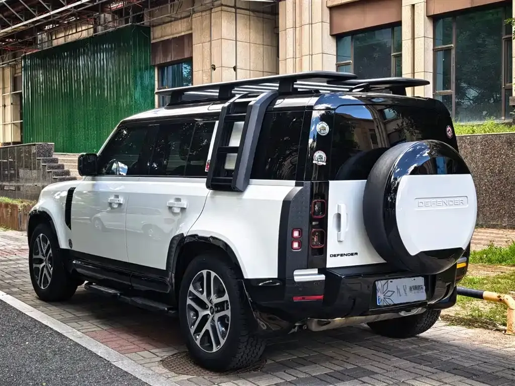 Land Rover Defender — фото 8