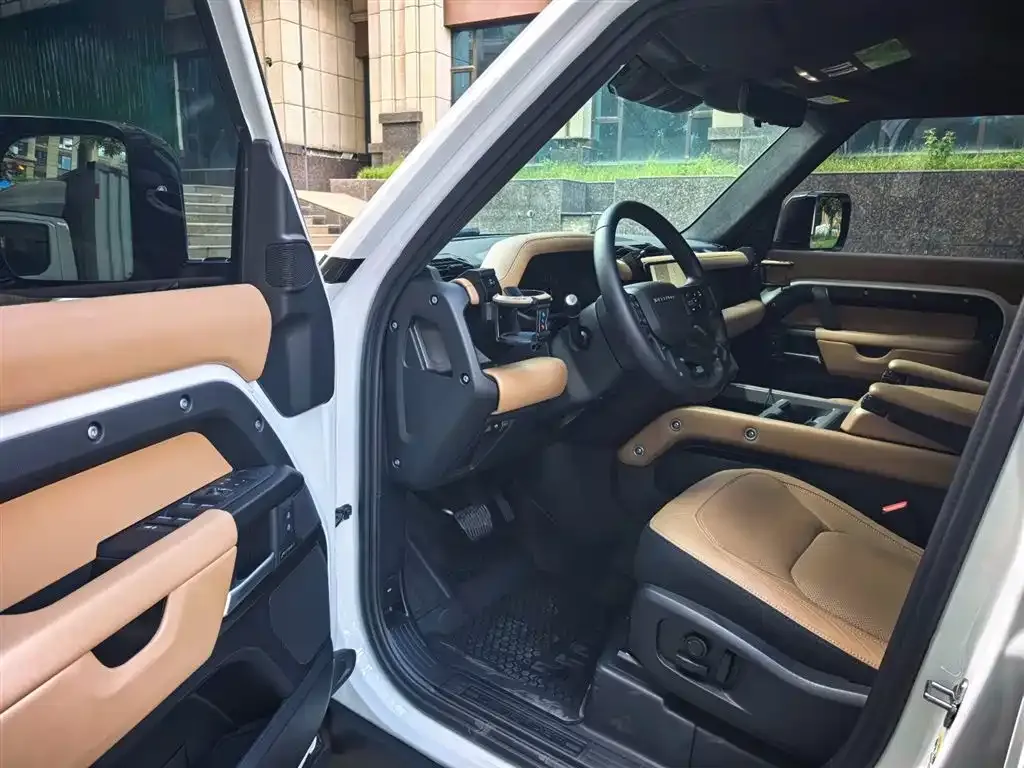 Land Rover Defender — фото 2