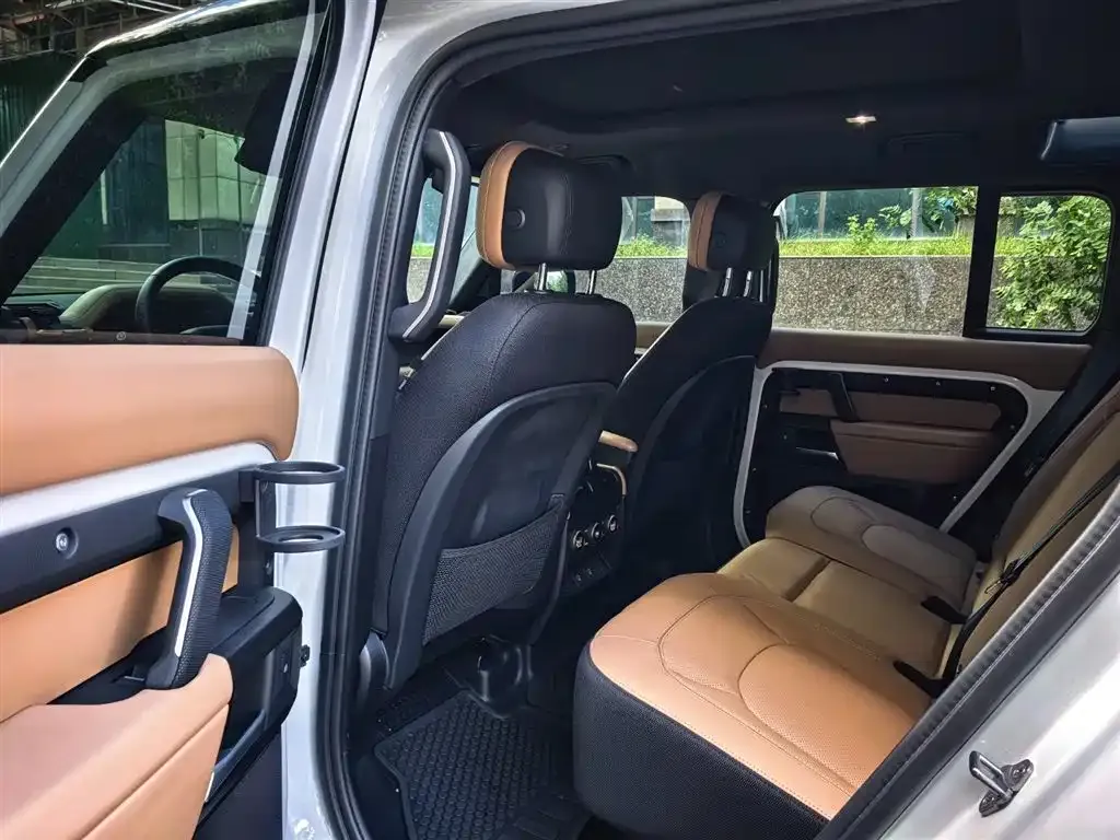Land Rover Defender — фото 4