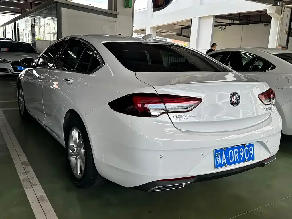 Buick Regal — фото 2